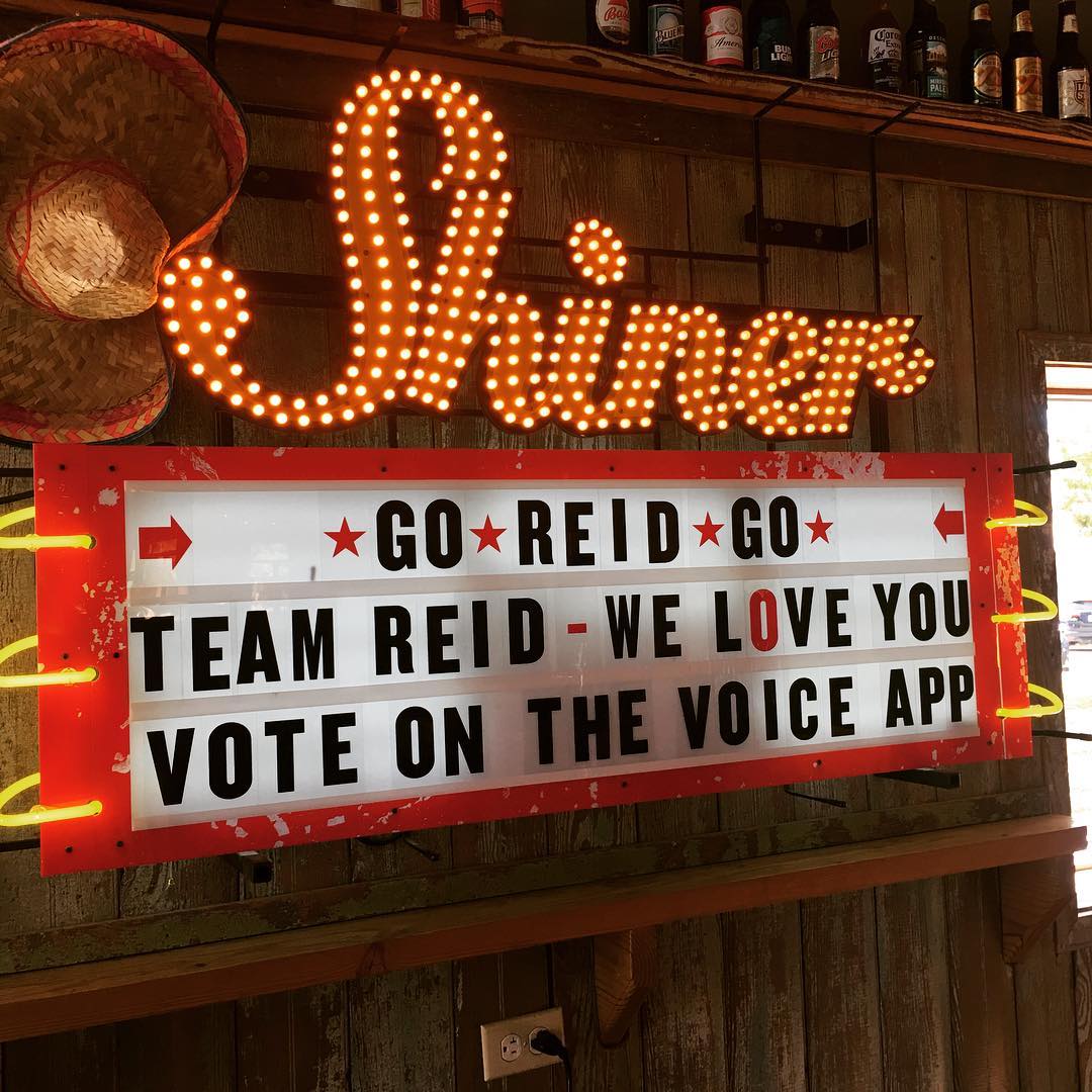 Waterloo_Austin's tweet photo. TONIGHT!  Vote for @ReidUmstattd on @NBCTheVoice 8/7c! Come watch at any Waterloo and vote with us! #GoReidGo Your #WaterlooFam will be cheering you on! #VoicePlayoffsReid https://t.co/KJNoiDGvPn