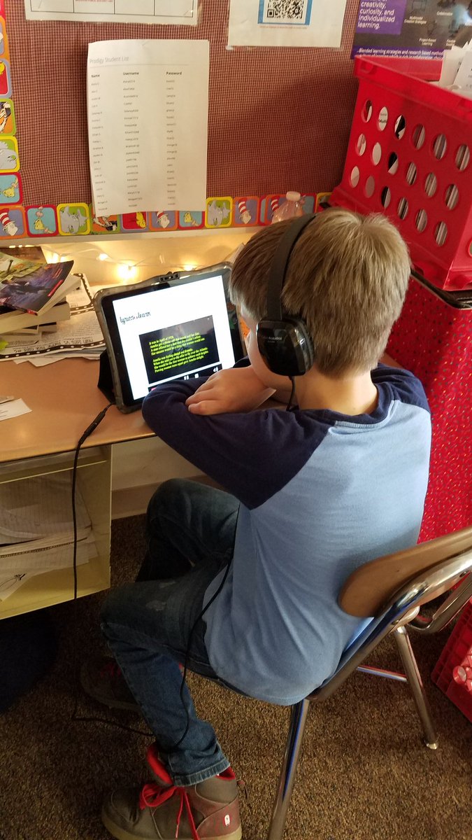 jaymer82's tweet photo. Trying out Lyrics 2 Learn, a new resource for our word work time of daily 5. Hopefully the results will make the price worth it!!! #wearetwinridge #bpsne #blendedlearning https://t.co/LWHkkg9uWh