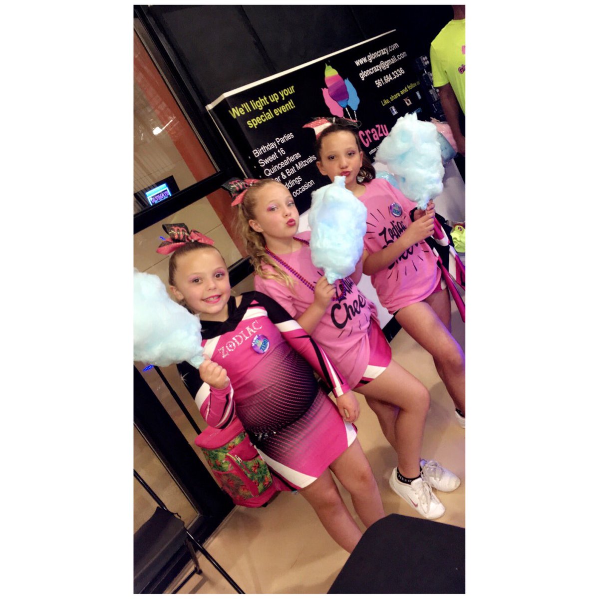 gloncrazy's tweet photo. So much fun!!!!!
These Cheerleaders were DEFINITELY
@gloncrazy !!!!! ππ£π
#GloNCrazy https://t.co/De8wDBNgSL