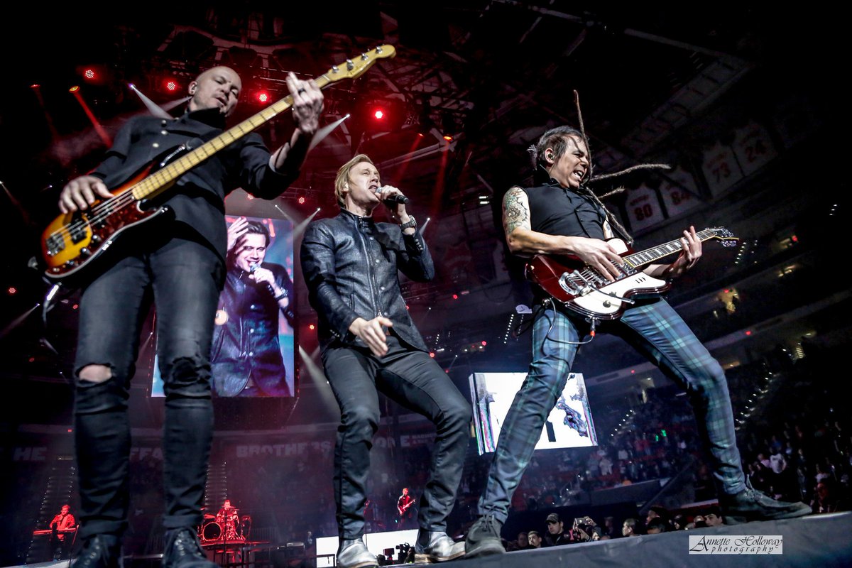 AnnetteHolloway's tweet photo. BUILDING 429 is coming to @Sonrisefestival in VA Beach this Friday! Hope to see all my VA friends there!
πΈ @AnnetteHolloway
@building429
#Building429 #AHBuilding429 #B429 #AHB429 #vabeach #va #beachparty https://t.co/5ofcCBlSUF