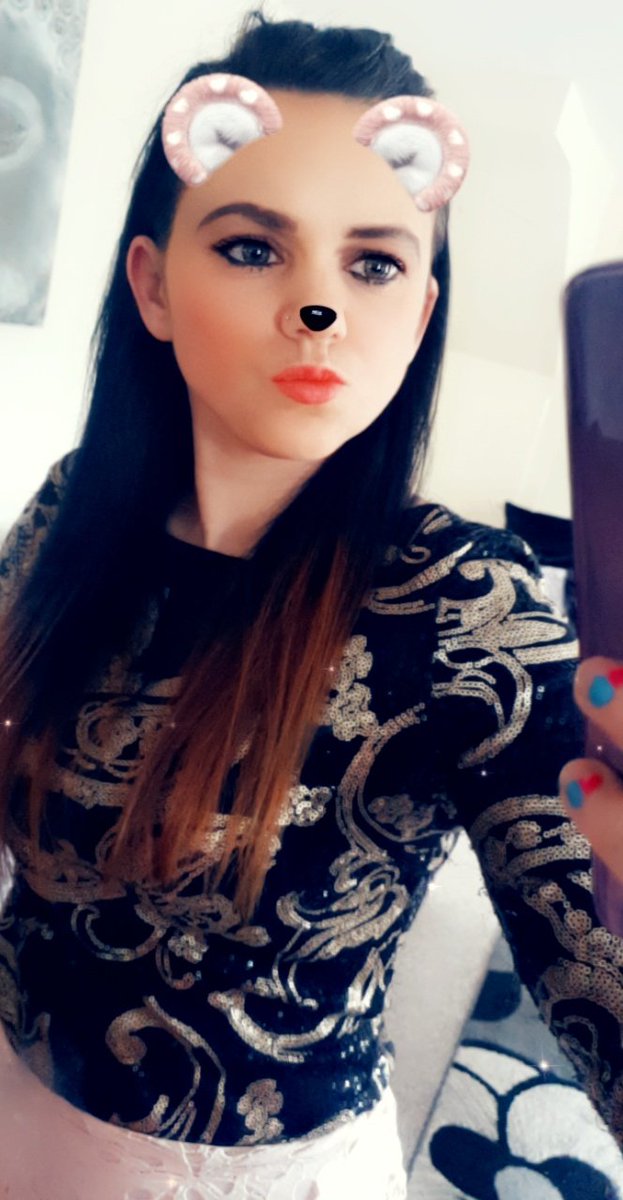 Welshangel88's tweet photo. #bessima #grub #snapchat https://t.co/VQePU4sJTs