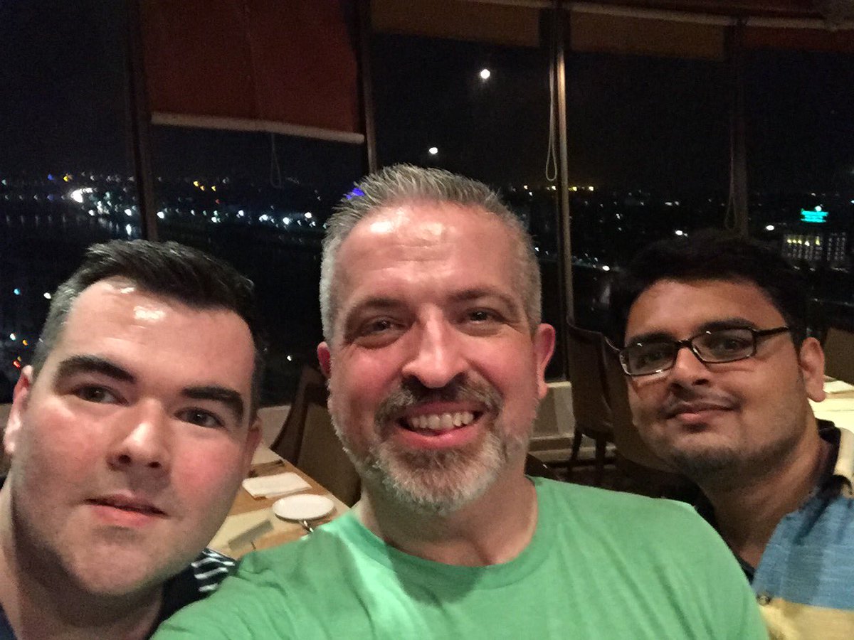 clickshelp tweet media