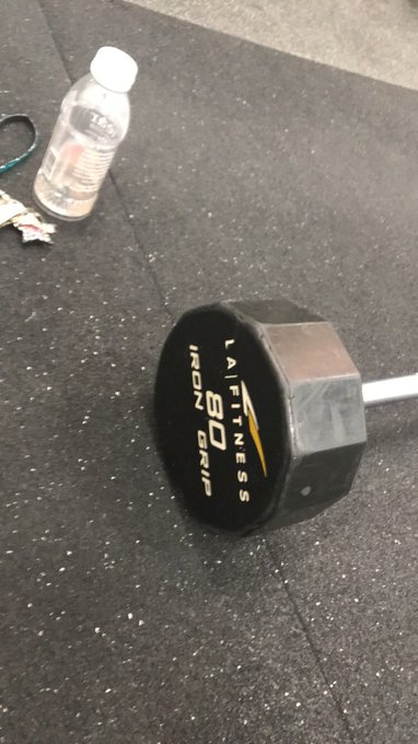 @HussieModels I upped my deadlift today to 80lbs for the first time and upped my squat too 💪🏻 https://t<a class="tags" href="/tag/hussiemodels">@hussiemodels</a>