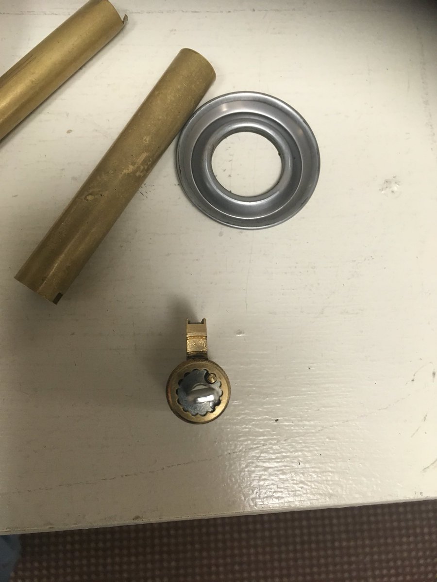 proflocksmith's tweet photo. #Commercial #doorknob #rekey #masterkey system, #cutkeys.
Get Prof #Locksmith #local #locksmithnearme #services for #masterkey, #rekey #cutkeys.
+1 (617) 870-8468
https://t.co/CsmcUUXNFZ https://t.co/hw5ZsMbCAv