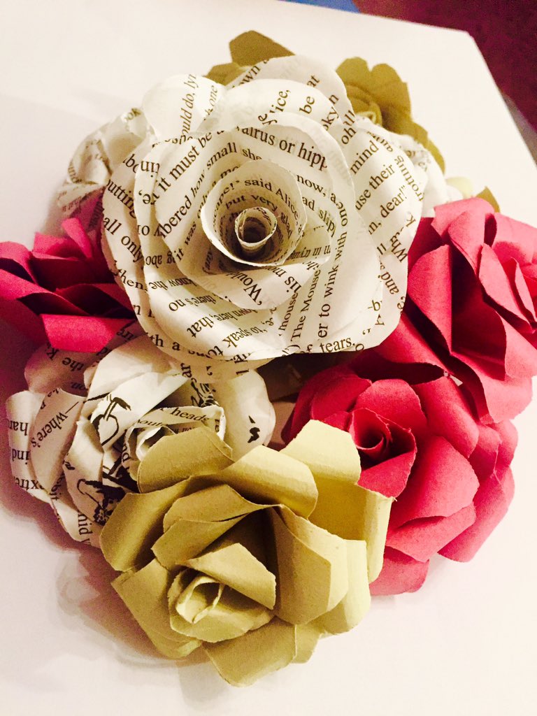 JaniceCaseyB's tweet photo. Just a handful of the 104 handmade paper flowers made today. #confirmationprep #confirmation #paperflowers #crafting https://t.co/EQc361coOY
