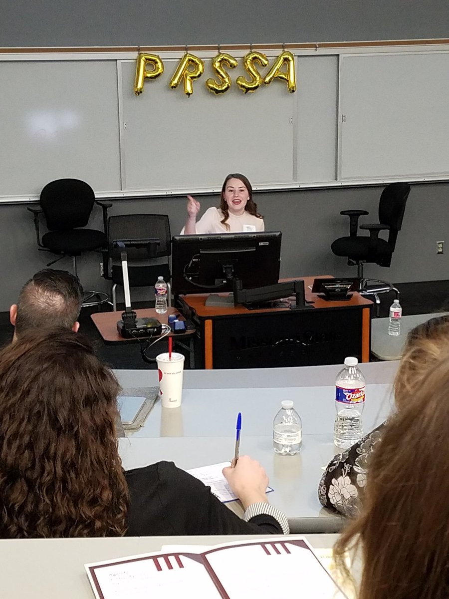 UCMPRSSA's tweet photo. Demi Wolfe showed us how to utilize our #PRSSA membership to the fullest.
She recommended that we find ways to enrich ourselves while remembering that even our most basic experiences can be leveraged to get a job.
#ShowMePR https://t.co/y0TdJDSrGT