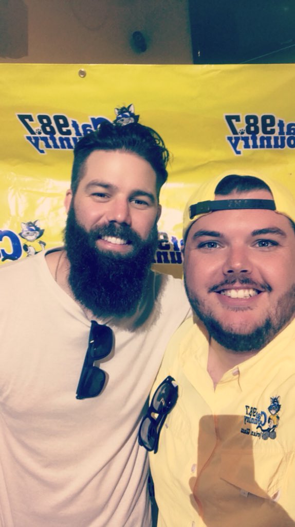 TheJordanGlass's tweet photo. Shout out to @JordanCWDavis for hitting # 1 with #SinglesYouUp !!! Had the pleasure of seeing him preform live at #SpringJam2018 #CatCountry987 https://t.co/ndaaMrbqsa