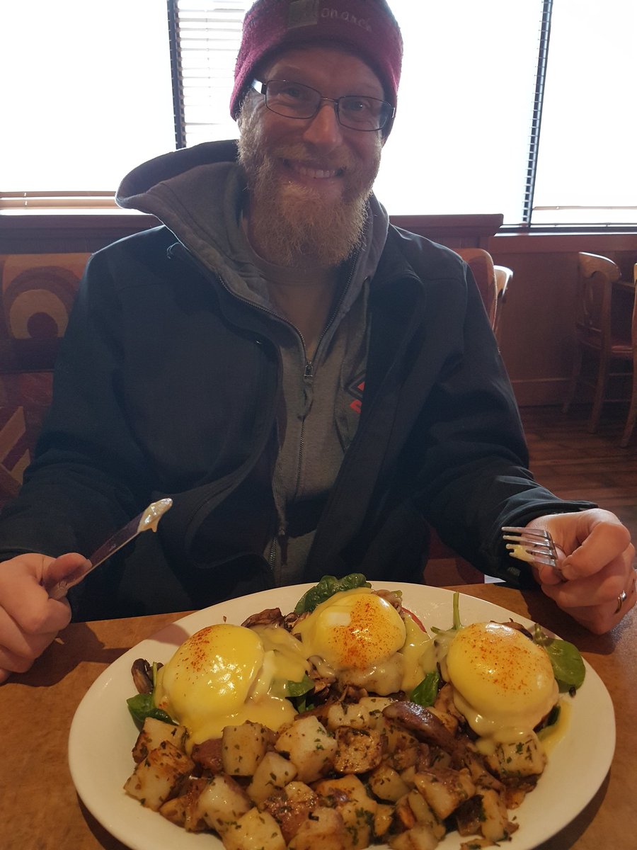 RRunnerRoofing's tweet photo. Happy Egg's benedict day!! Really lucky to have an office right next to Abc Country Restaurants (Red Deer, Alberta) where we can celebrate #yum https://t.co/jjmtflymr5