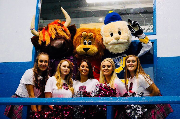 EdCapsPawz's tweet photo. My very own #PicsForPawz before I turn in for the night. All these seasons wouldn't have been such a good time without these guys, my Pride and my pals! @thepride_caps @Geordiemunro00 and ClangusBae https://t.co/aJkdOqEZTj