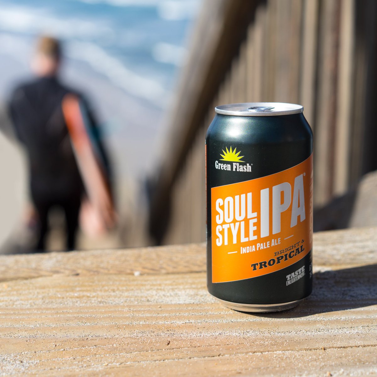 GreenFlashBeer's tweet photo. Cheers to a weekend of solid surf! Ride the wave til the next swell with Soul Style IPA. #soulstyleipa #greenflashbeer https://t.co/Tdc6y3hjIR