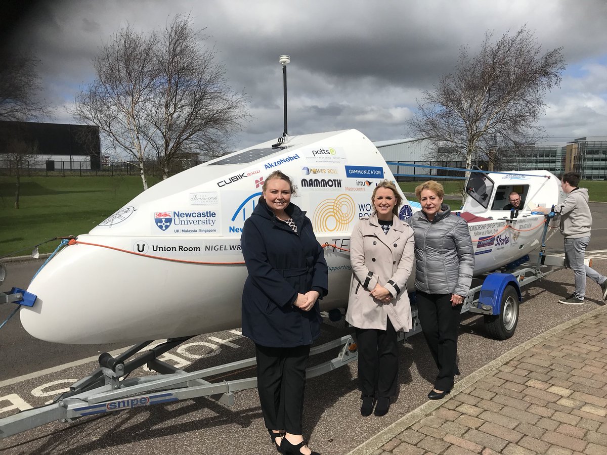 Team_Tyne's tweet photo. Nice to meet the team @MammothMattress whose fabulous product will ensure we get good sleep on our Atlantic Row @ACampaigns #northeast #Innovation #eatsleeprowrepeat https://t.co/MoXu8eOoCr