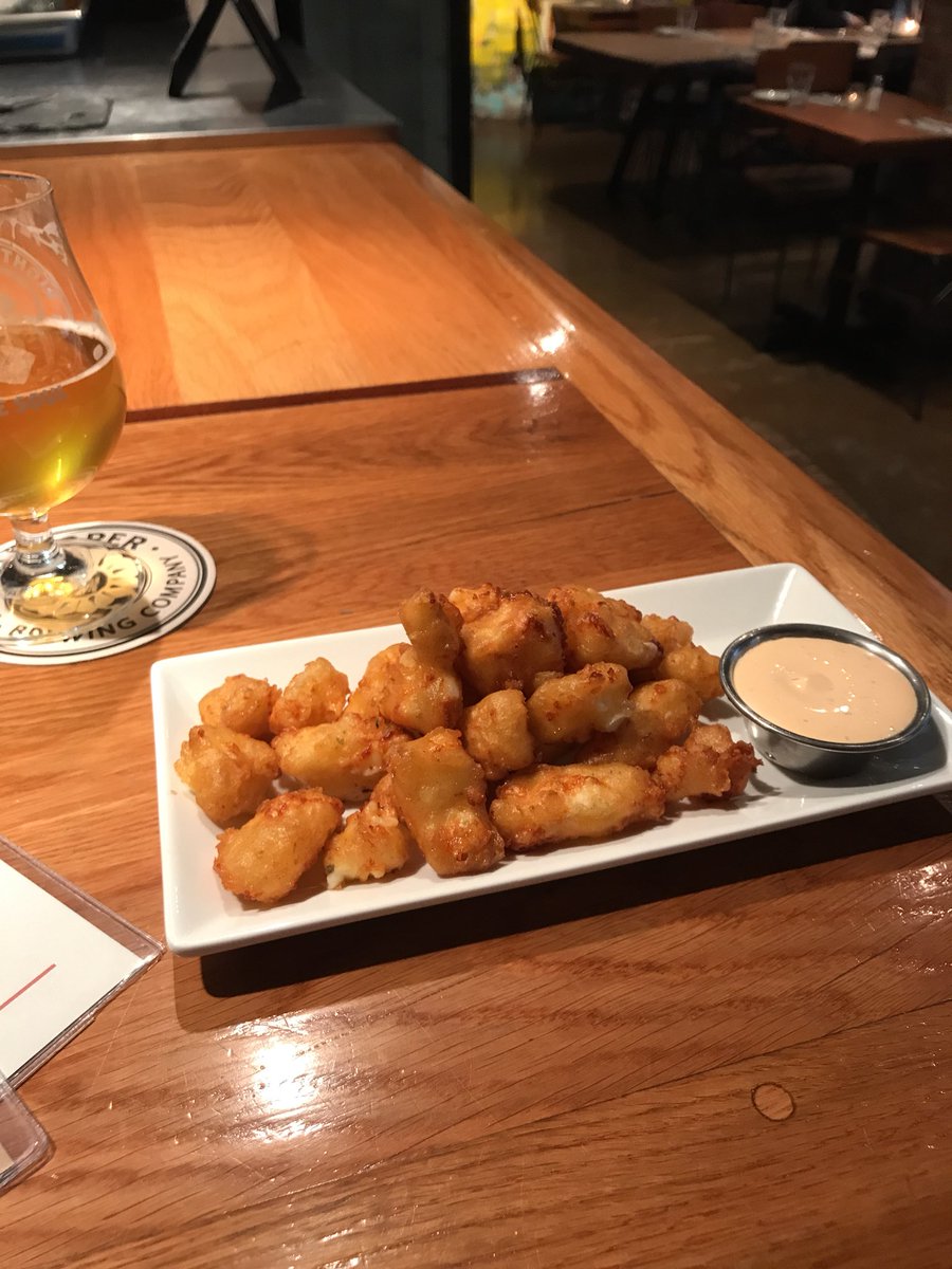 LaurAshSor's tweet image. Pre-drinks and dinner before the @WestWingWeekly in DC - @WhitfordBradley - FYI Right Proper Brewery down the street knows what’s up + beer battered cheese curds on the menu. #wisconsinforever #itswhatsnext