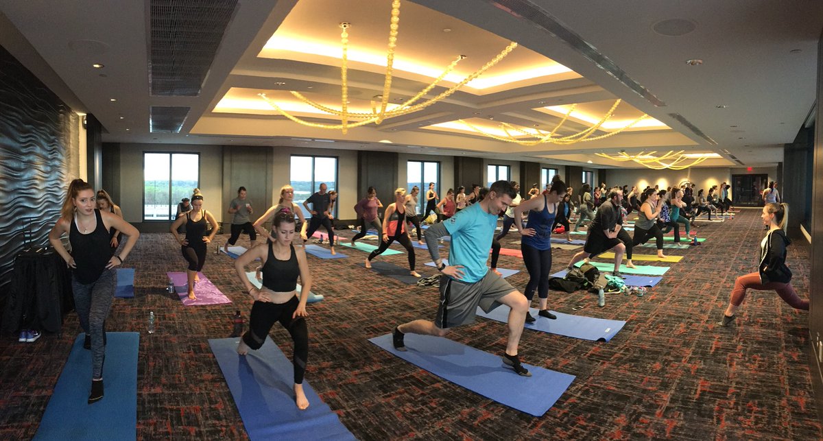 CPCUPartnership's tweet photo. #CPscene Barre with a View, at the @UMDHotel rooftop is pretty awesome! @OpenBarreCP @UMD_OCE @TheClariceUMD @TerpsMusic @ggwash @postlocal @HyattsvilleWire @thedbk @Route1Fun https://t.co/bcfksghYLZ