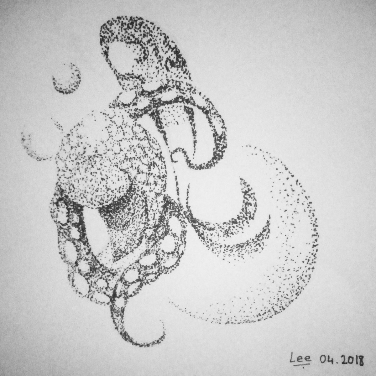 DLee2Crea's tweet photo. Pointillisme essai 3

#testing #pointillisme #dotartwork #workinggirl #penart #reunionisland #lareunionlela  #frenchartist #madeinfrance🇫🇷  #drawings #dessins #blackandwhite #artistefrancais #inspirations #imagination #brainpower #inkart #artoftheday  #illustrator #ocean https://t.co/7FixF8GFrt