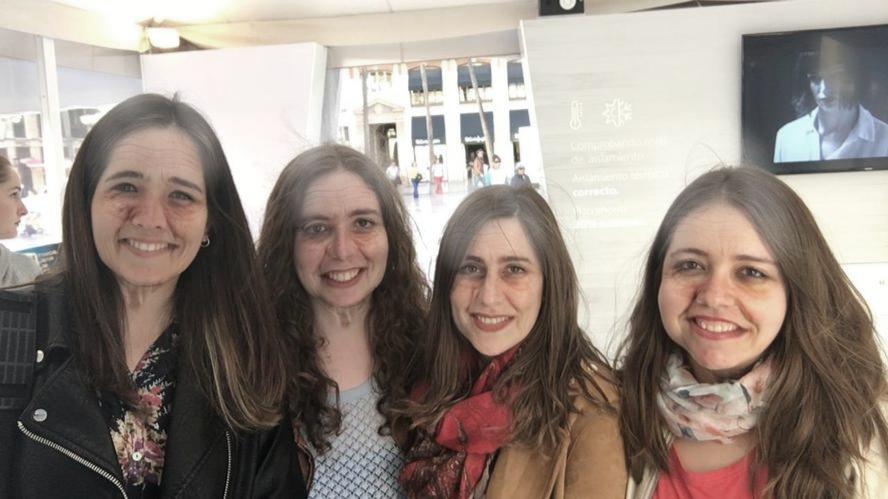 mariadjim's tweet photo. #GNFProyectoTiempoMalaga @GNFcine Aquí guapitas en el festival https://t.co/LijCDp1Sdn