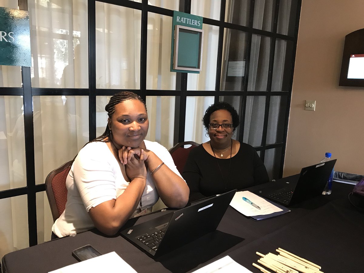 songMD's tweet photo. The Women that hold up #WomenInNeonatology and enabled #2018WiN @AAPneonatal https://t.co/fcsWvbAlhO