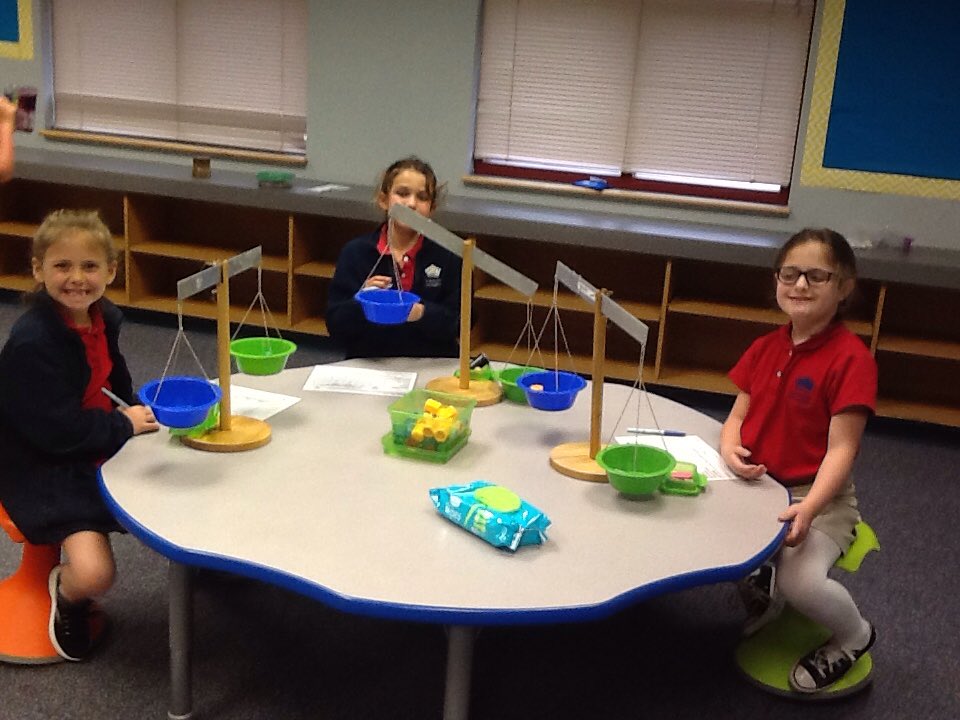 MsIsrael1's tweet image. Being young scientists today with High Touch High Tech!