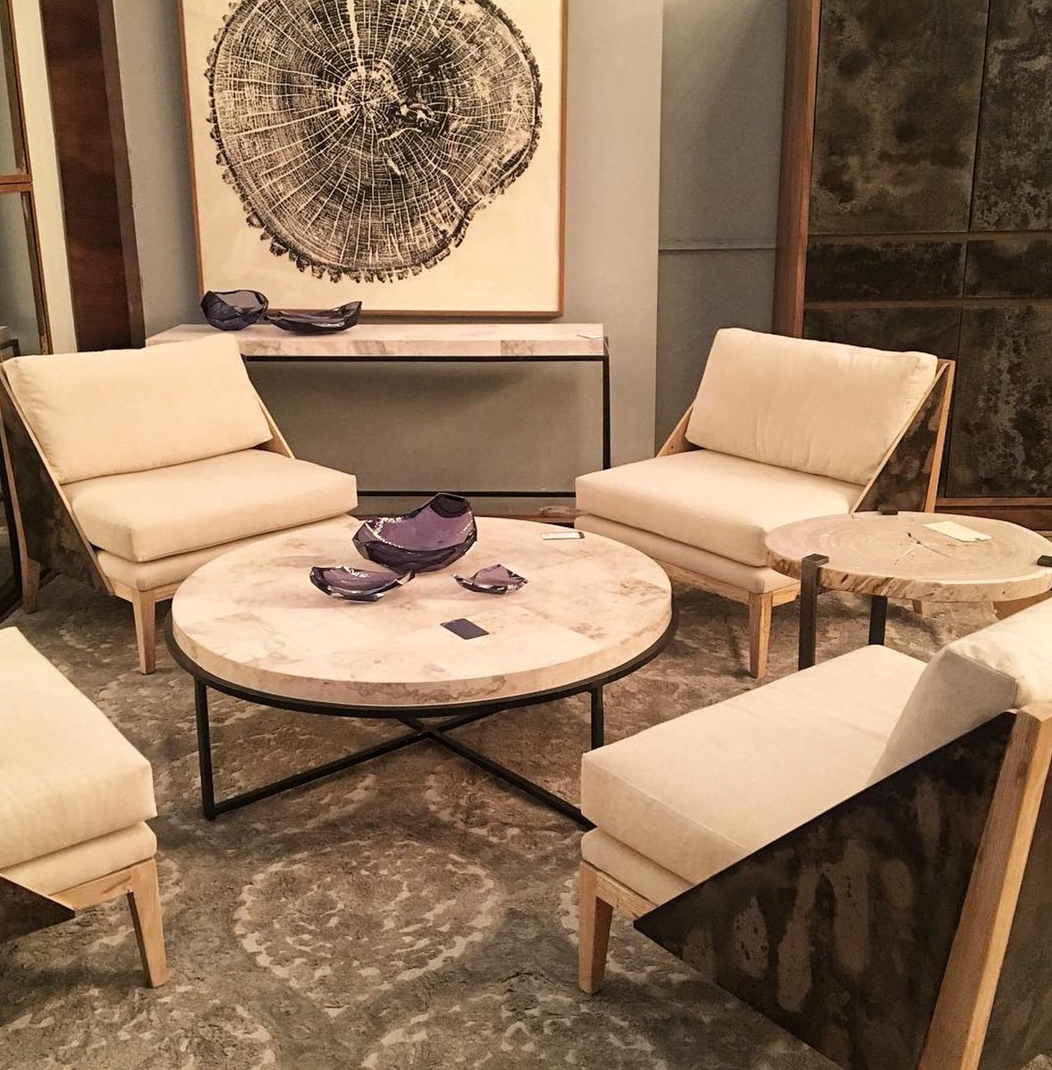 taraceagroup's tweet photo. 🔷 Just three more days.. #HPMKT #marketweek. @HPMarketNews #TaraceaFruniture #Showroom: #Taracea #reclaimedWood .Via @OasisDestin https://t.co/Pq9s2vgmUP