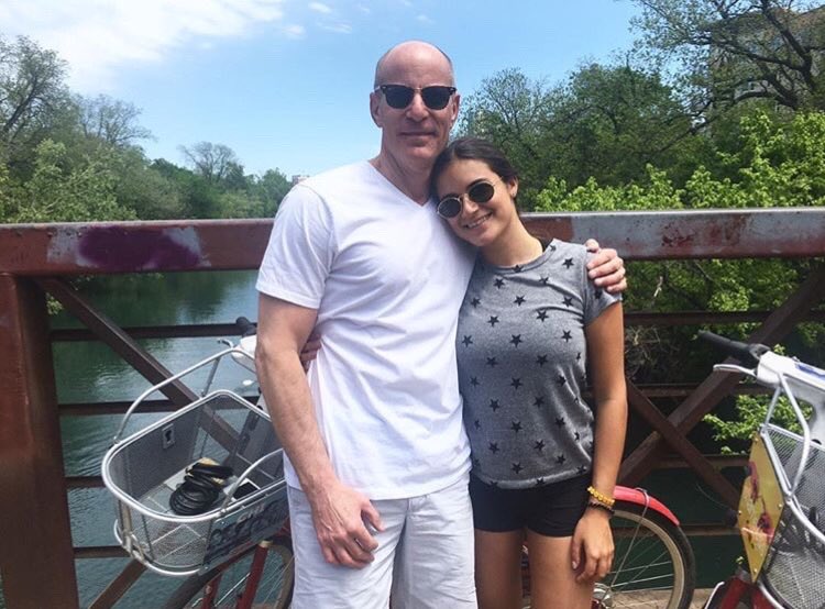 AEPhi's taking their dads all around ATX this weekend! 💚👨‍👧