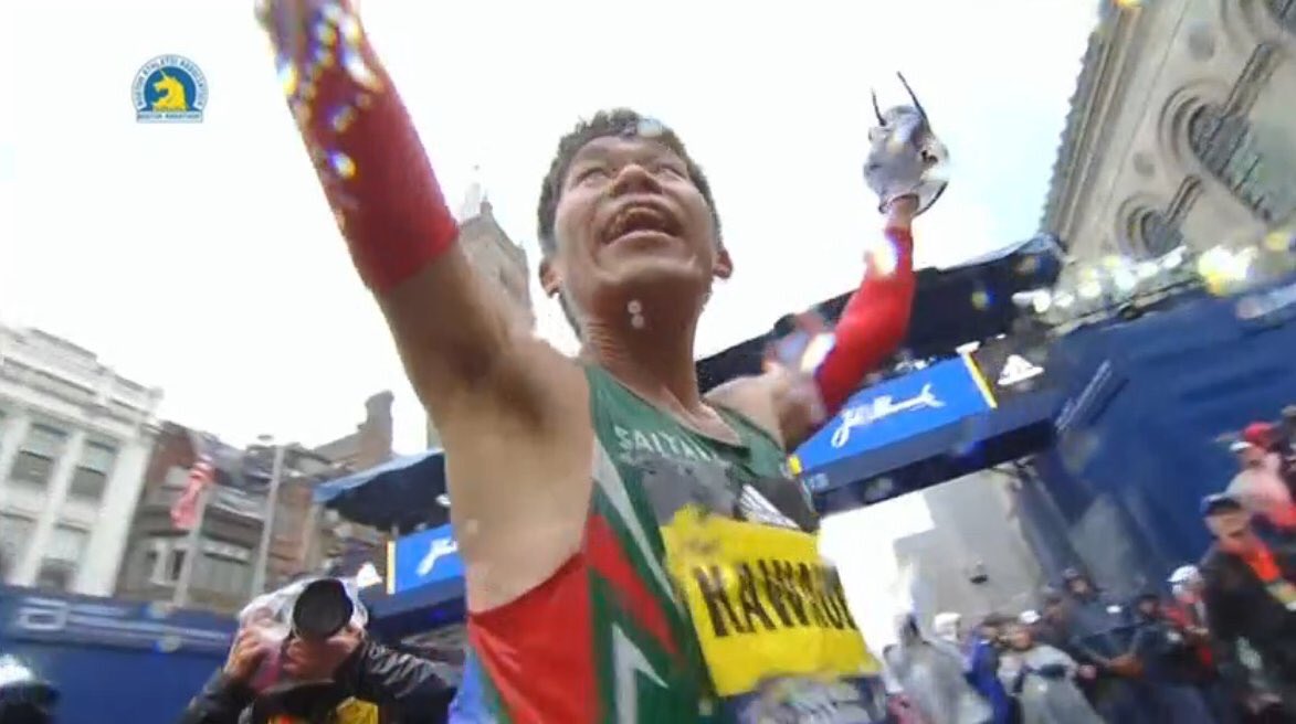 RaulGomez82's tweet photo. Brutal lo de Kawauchi ganando hoy la maratón de Boston . Considerado el mejor runner amateur del mundo,  trabaja de administrativo de lunes a viernes y en sus tiempos libres corre. Increíble su historia y lo que ha hecho hoy. Viva el running!!!  #BostonMarathon #atuspies 🙌🏻🙌🏻 https://t.co/ZcACSPfqWr
