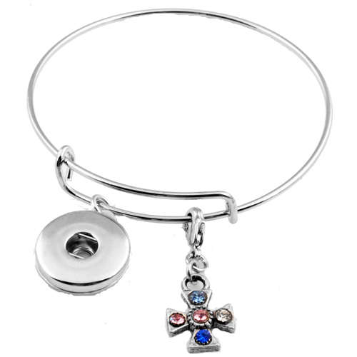 MyLollidrops1's tweet image. Snap Button Bracelet with Rhinestone Cross  #supplies @EtsyMktgTool etsy.me/2DkYMrg #snapbuttonbracelet #silverbracelet