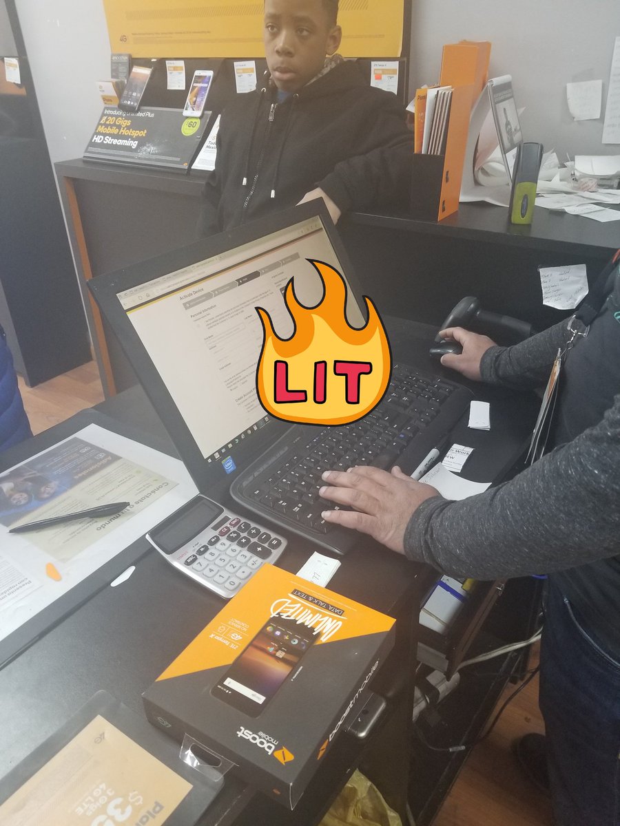 BArias1983's tweet photo. #Welcome2Boost @BkWireless2 new activation π¨π»βπ»π€³π» #TeamCernadasNYC #boostnation #SPG4NYC #Boost4NYC @JonHorovitz1 @SPG_NYC https://t.co/iMwMANQLet