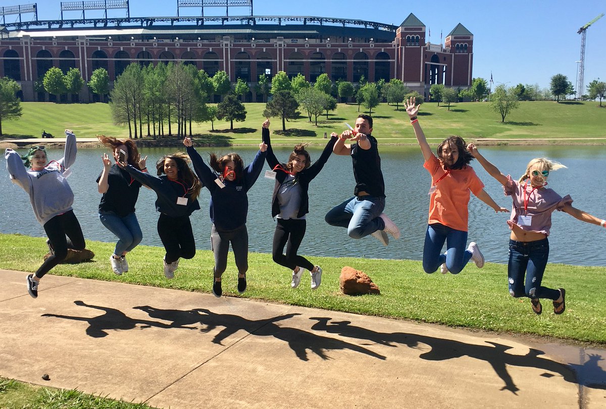 Wakeland_Stuco's tweet photo. Great leadership conference at TASC with these awesome students!! #wakelandhs https://t.co/qaMyaHNVUT
