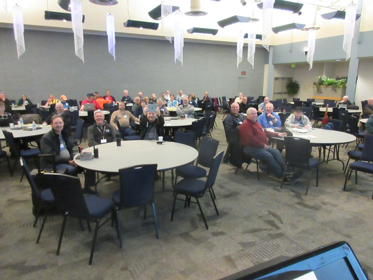 ToxCox's tweet photo. Here's what it looks like from the speaker's perspective!   Doing one of the wrap-up sessions to end the conference at Communications Academy.   Go to https://t.co/47WXOjKukM and you can download the presentations!  #emcomm https://t.co/Luf8qXSQft