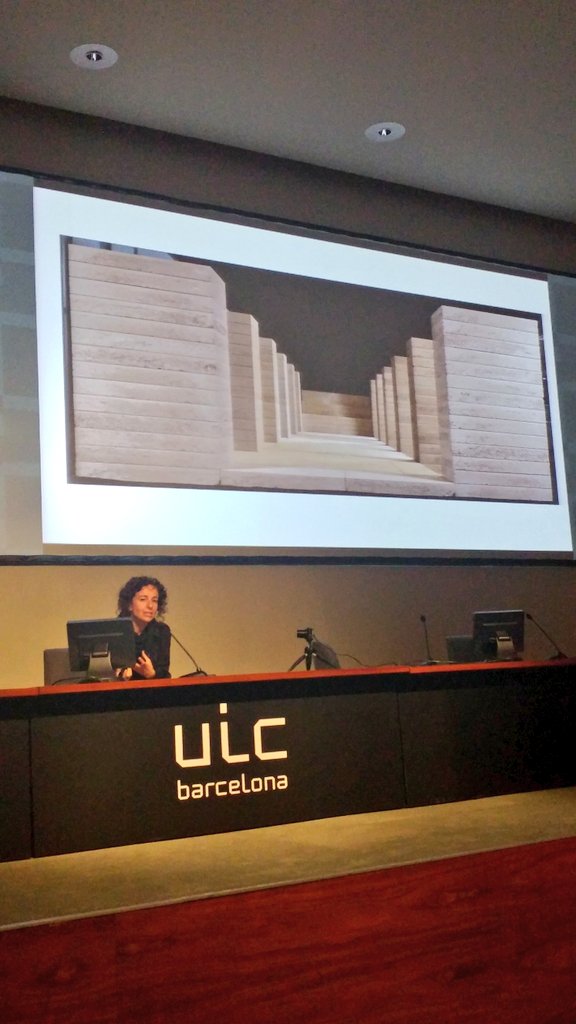 ConstrumatBCN's tweet photo. Todos los bloques de #tierra que utilizó #fetdeterra en su stand de #BBConstrumat 2017 se reutilizaron en obra. #ForosAllodi #Foros2018 #BBSeries @ArchitectureUIC https://t.co/B2J176pzDG