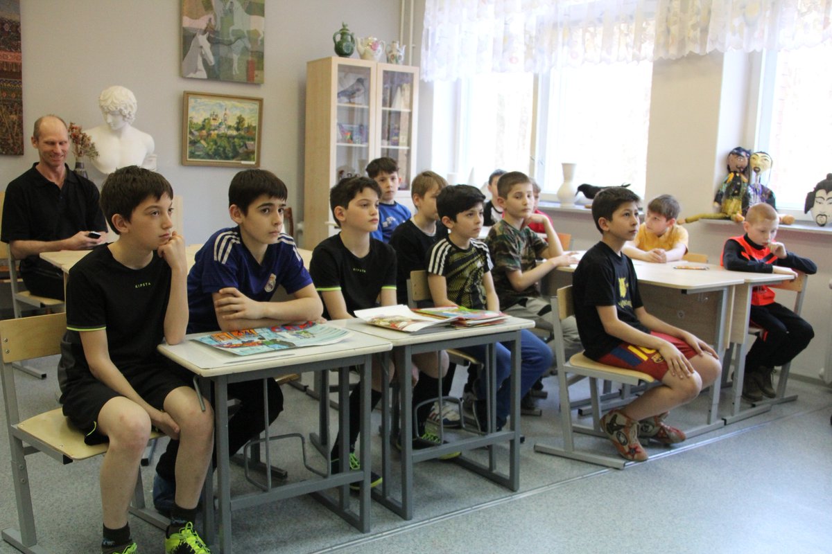floorball37's tweet photo. 16 апреля члены федерации @floorball37 провели презентацию секции в ФГБОУ "Международный центр образования "Интердом" им. Е.Д. Стасовой". Очередное образовательное учреждение города включилось в развитие флорбола в #Иваново! #РусскийМанчестер #флорбол37 #нффр  #russiafloorball https://t.co/nyKMmXa8Ub