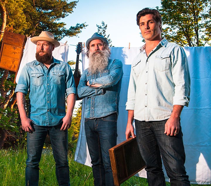 queensplace1's tweet photo. @washboardunion We are eagerly anticipating your NEW Album release this Thursday! #whatweremadeof . So fortunate you will join us on June 21 @queensplace1 @novascotia with @JBenoitcountry and local Autumn Rae Carver! #countrymusicrules #smalltownsummertimenights @CCMAofficial https://t.co/Jp51ts467S