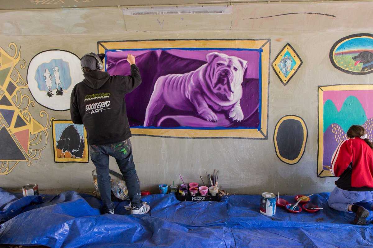 boulderartscult's tweet photo. Call for artists! Artists living in the Front Range Corridor are invited to submit qualifications to be added to our Mural Artist Roster. Info: https://t.co/uxneFIECbk

📷#PatrickKaneMcGregor putting finishing touches on his #ArtsMartinAcres mural https://t.co/k9hGcRmA1o