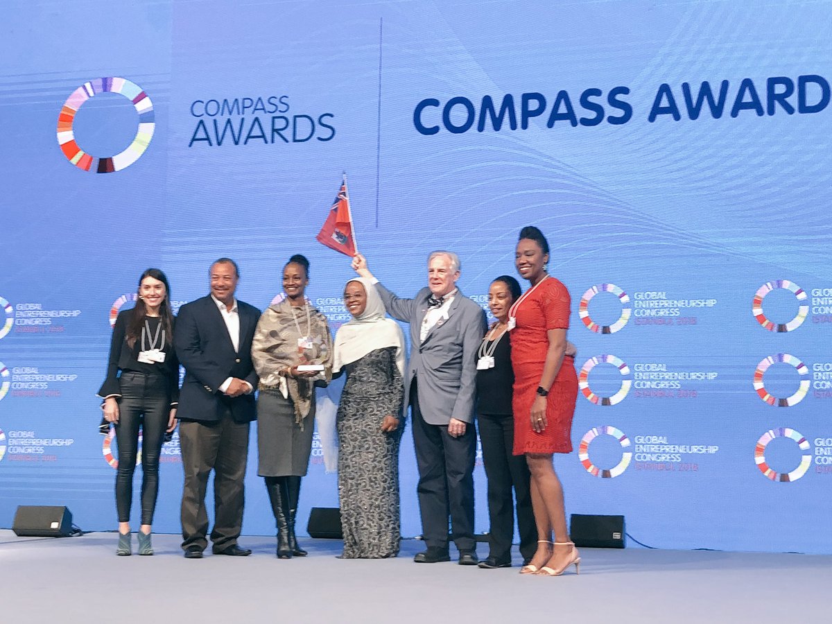 HelloAlice's tweet photo. Congratulations to champions of diverse #entrepreneurs at the #CompassAwards at #GEC18IST on behalf of @GECGlobal @KauffmanFDN w/@ElizabethGore https://t.co/4Sb5loqr2E