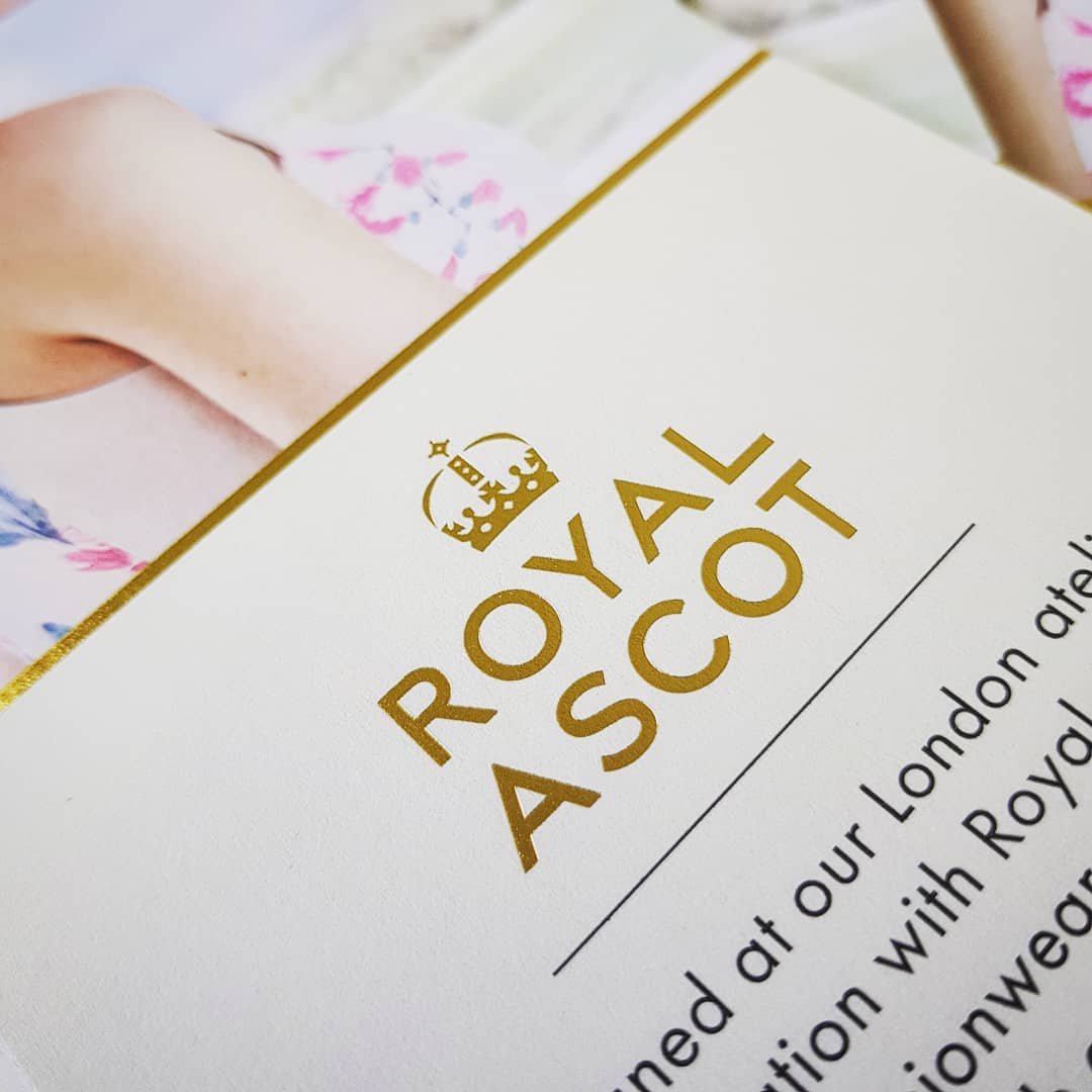 WhitewaterGandD's tweet photo. We recently worked with @karen_millen and their in house team to produce these swing tags and window static clings featuring gold foiling and mirror gold vinyl.
#whitewater #whitewaterprops #printing #gold #foiling #goldfoil #vm #vmdisplay #window #windowdisplay #display https://t.co/f13riY4BMH