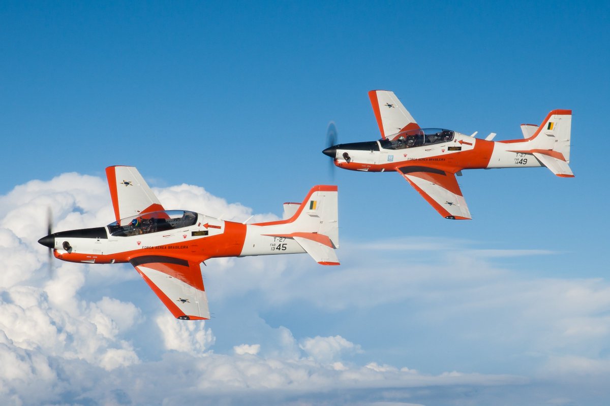 #OQueSeriaDeMimSem essa aeronave passando na timeline pra alegrar nosso dia? Esse ano tem surpresa envolvendo o T-27! Será que alguém acerta?