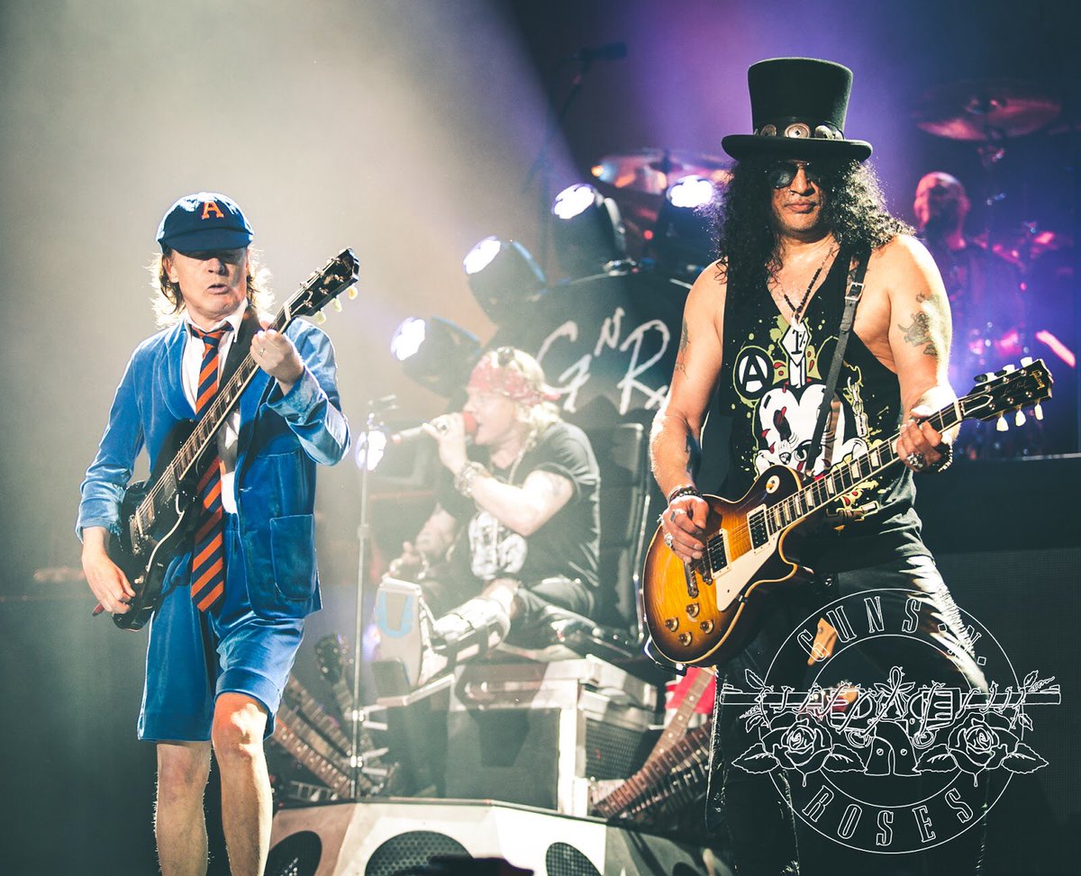gunsnroses's tweet photo. #Coachella | 2016 | #GnFnR https://t.co/8QXdlxYLub