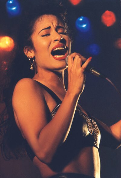 Happy 47th birthday to the legend Selena Quintanilla Pérez 