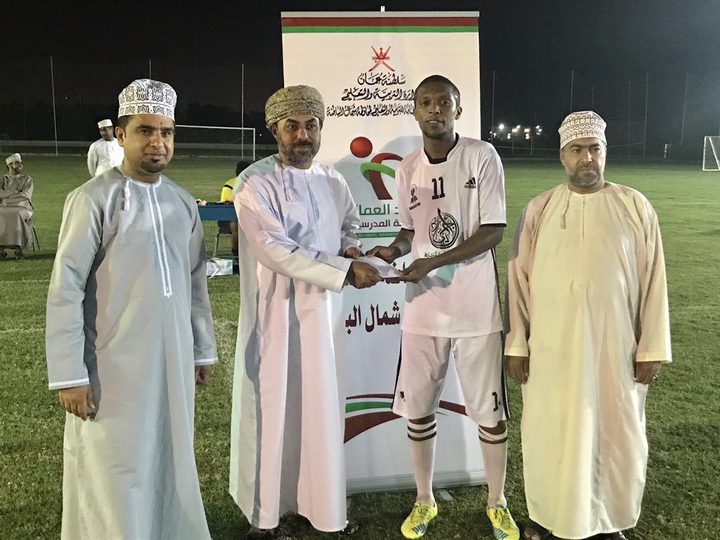 NorthBatinah's tweet photo. 🏆بطولة معلمي محافظة شمال الباطنة 
📅 الاثنين ١٦ / ٤ /٢٠١٨ 
🔵 مباريات دور ال ٨
🏟 ملعب الهلال بولاية صحار 
⚽️ مدرسة عبدالرحمن بن عوف 1 ✖️ مدرسة علي بن أبي طالب 0
نهاية المباراة  ،،، https://t.co/WX2IrKMVRw