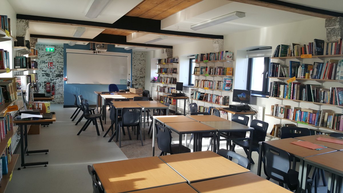 BCCWellRead's tweet photo. Borrisokane Community College Library open to students at break and lunchtimes for reading and research. Students can borrow a variety of books @PDSTWellRead @LiteracyLink1 https://t.co/Xnp2s9wit9