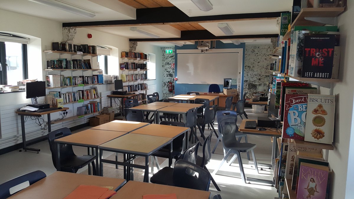 BCCWellRead's tweet photo. Borrisokane Community College Library open to students at break and lunchtimes for reading and research. Students can borrow a variety of books @PDSTWellRead @LiteracyLink1 https://t.co/Xnp2s9wit9