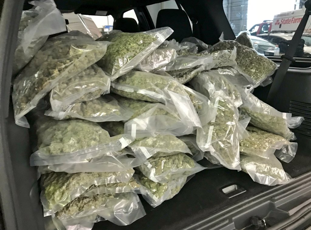 Rent a 🚗 - ✔️

Load 🚗 with marijuana - ✔️

Drive 🚗 to Indiana - ✔️

Keep 🚗 in lane when 🚔 gets behind you - ❌ 😳

Two men are behind bars after this traffic stop on I-70 in Greenfield

Good work to all officers involved!

More info 👉lnks.gd/2/78PM9z