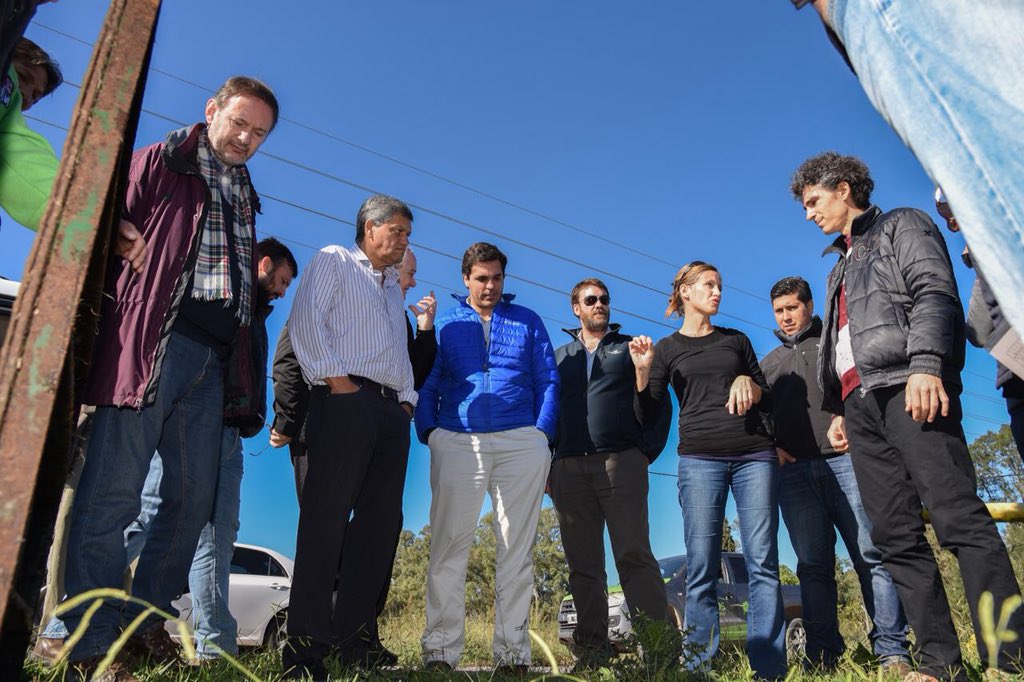 ambientepba's tweet photo. Relevamos el territorio, junto a @adelaguaBA y @MunicipioPilar, para detectar zonas con problemática ambiental. Sumamos esfuerzos para optimizar nuestros recursos @BAProvincia @aybar_rodrigo https://t.co/ENZqi8cZpk