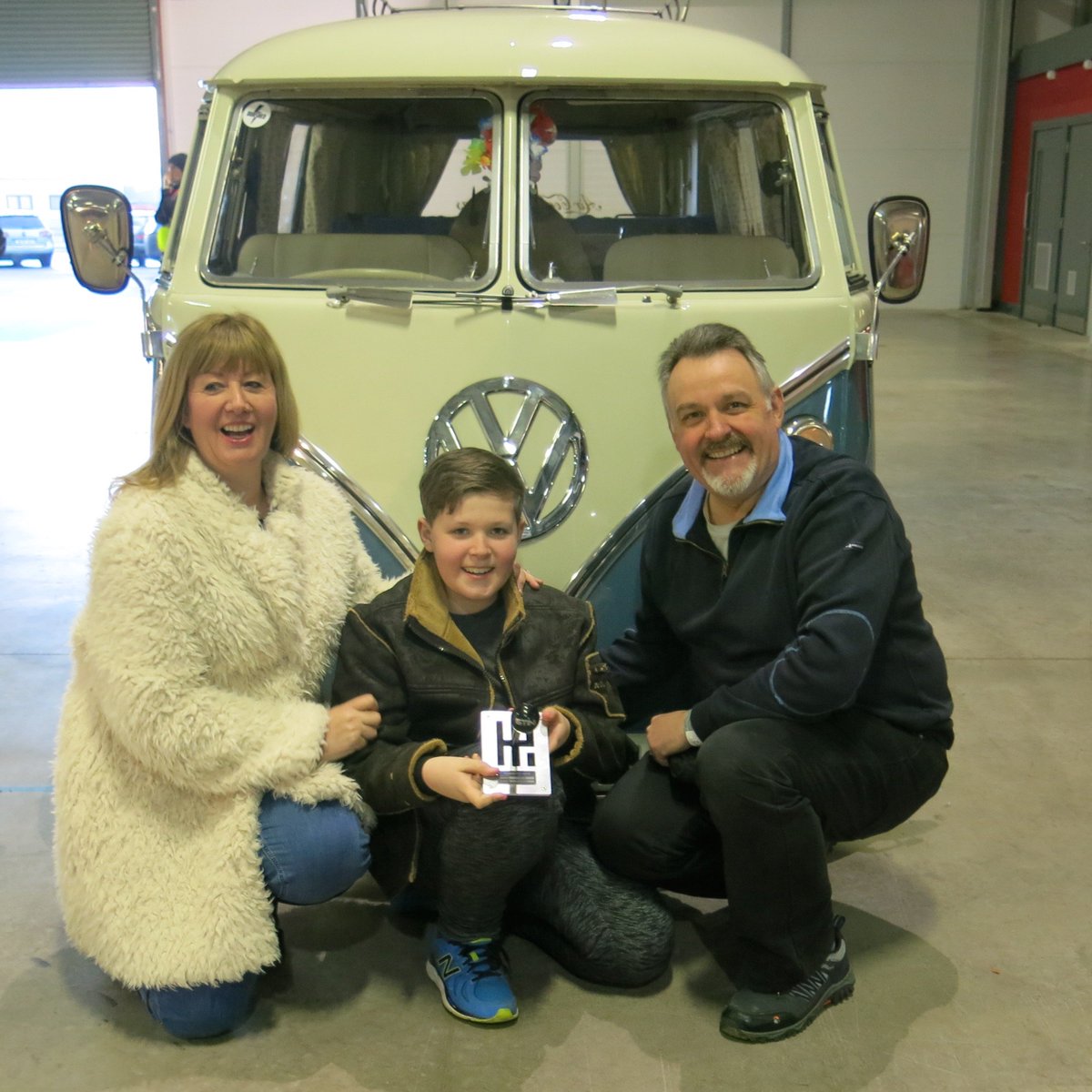 SplittyWeddings's tweet photo. DubShed 2018 Jeanie our 1967 VW Splitscreen was a winner in the top 25 indoor car’s. https://t.co/QJbEh8Kwzx