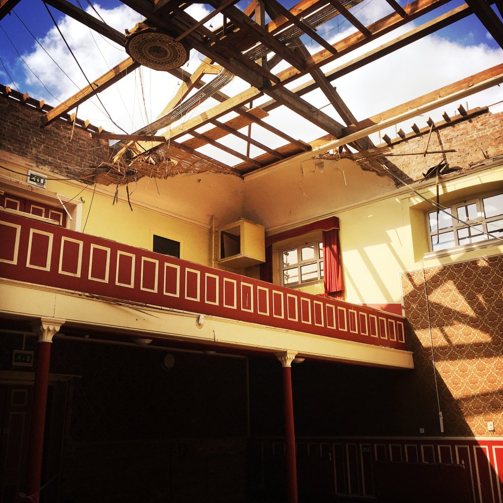 CastlesonGround's tweet photo. Unseen demise of the Royal Victoria Hall https://t.co/7oVMvSZIpN https://t.co/LDf7N3zZuD