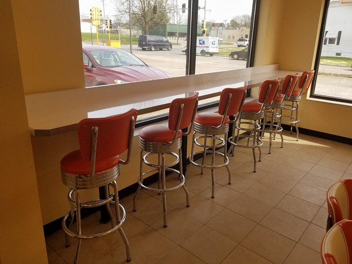 PayprotecSE's tweet photo. PayProTec Southeast merchant Dixie Cream Donuts has a soft opening today from 4p-6p at 713 S Park Avenue in Herrin, IL! 

#PayProTecSE had the pleasure of setting them up with two Clover Mini's last week. 

 #DixieCreamDonuts #CloverMini #CloverPOS https://t.co/cVdELJQCOn
