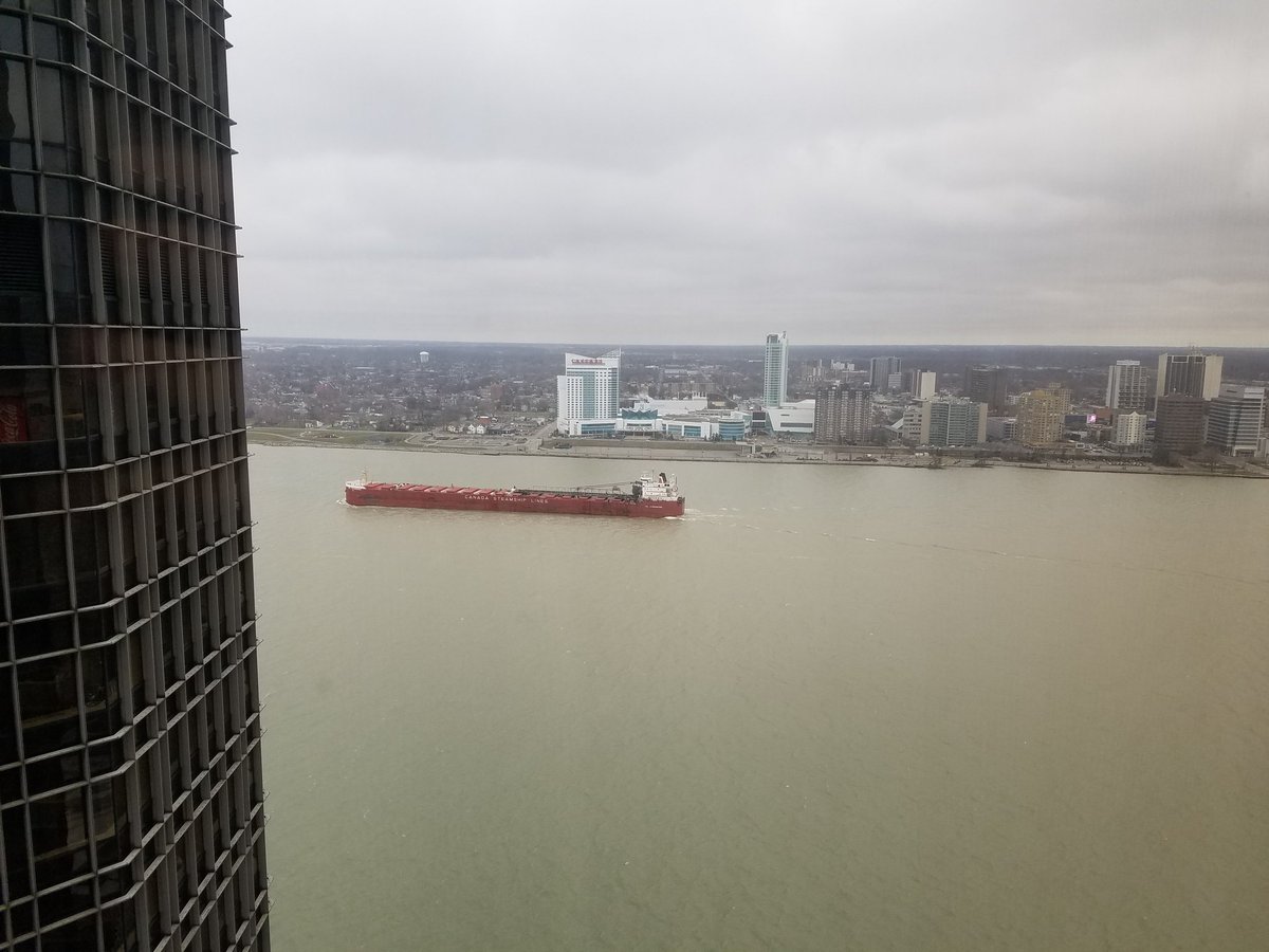 InlantaChris's tweet photo. Perfect weather in #Detroit to be inside learning, and networking at #MBATech18 https://t.co/Fpz8B9M2bQ