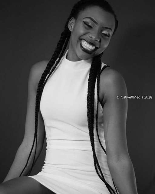 BrentBButler's tweet photo. Reposting @nativexmedia:
Black and white
#Nativexmedia #photography #studio #session #Model grooming #posses
Model: @carole.tay
Photograher: @fusion_1g
Studio: @nativexmedia https://t.co/6NlJHYyBVk