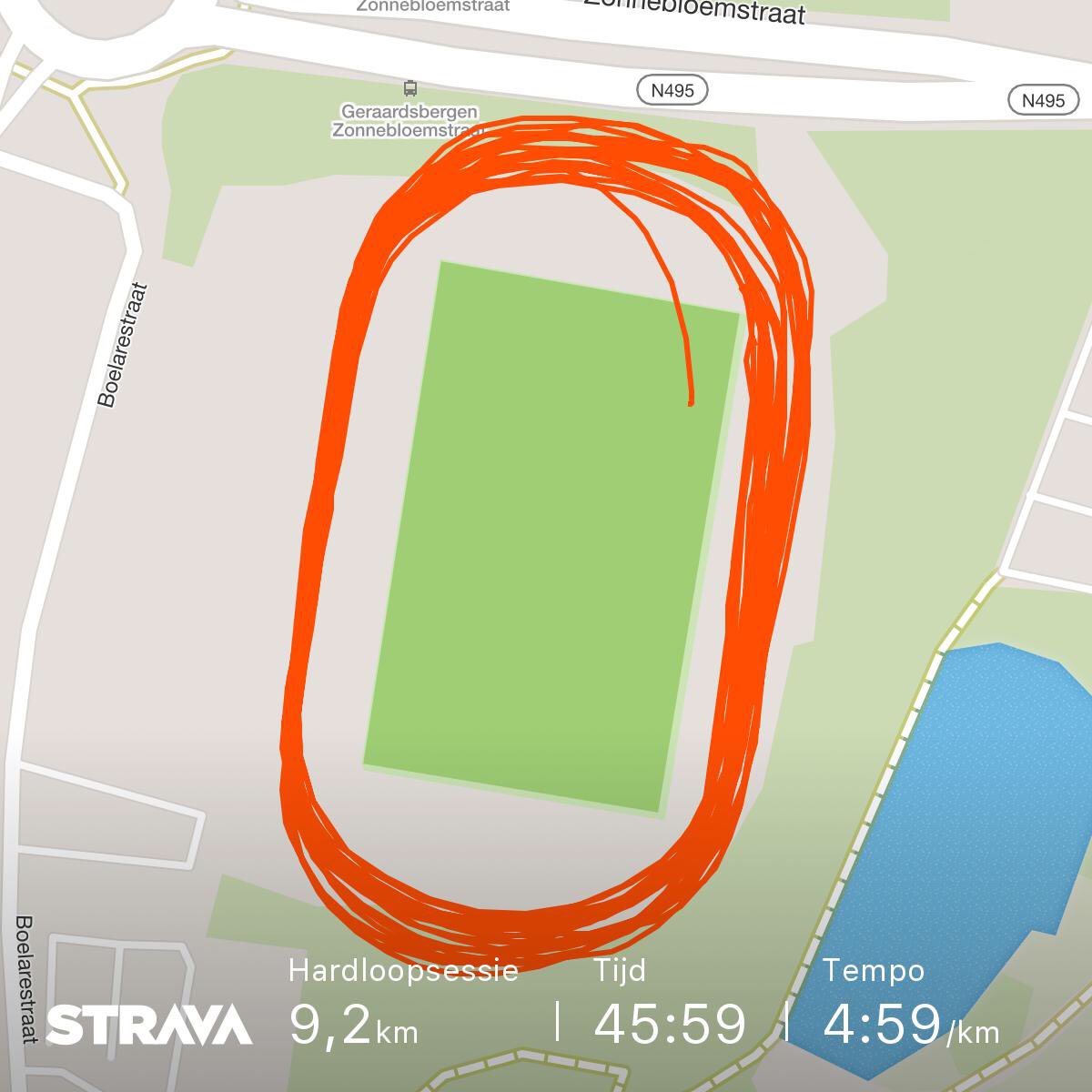 Boris_Muylaert's tweet photo. GETT Run Training @... (14 degrees) #TriGETT #OnRunning #Cloudflyer #PolarV800 #TriatlonTraining #TrainRight #Strava https://t.co/CpRvV0YJuz https://t.co/gYy3w1lkE9