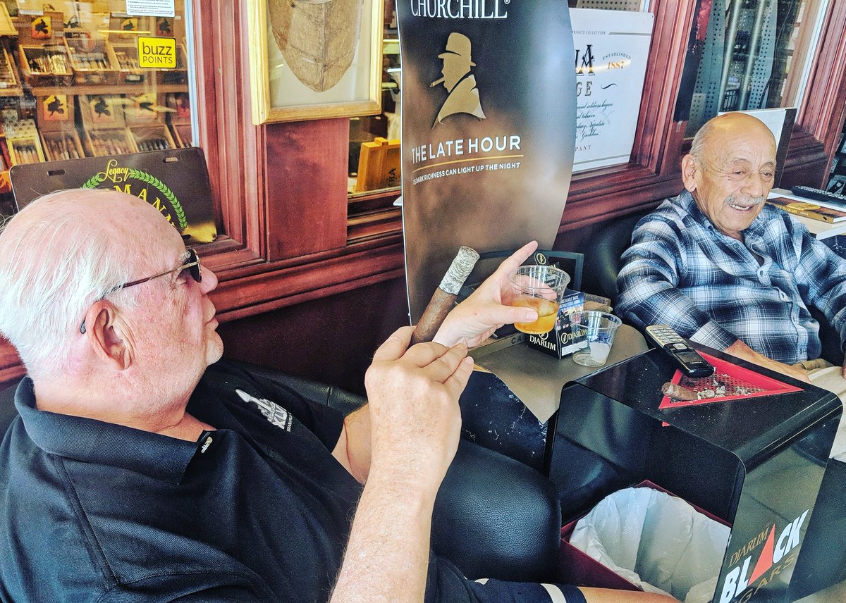 tobaccotinEP's tweet photo. Nice long Ash on that #Padron! #shootinthebreeze #CigarLife #DonRoberto #TobaccoTinEP #WeLoveOurCustomers #ElPaso #Cigars #ShopLocal https://t.co/ovi5tgsbn4