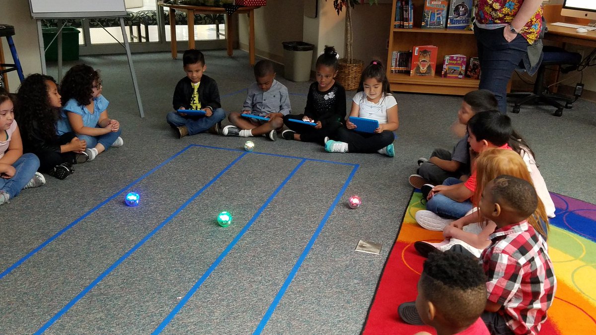 Ms_York207's tweet photo. Using spheros in library today. #smithleopards #ReadPlayTalk https://t.co/0bH2qLXowm